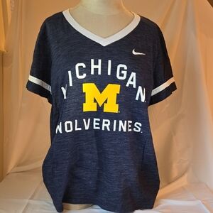 Nike Women's Navy and Yellow Michigan Tee